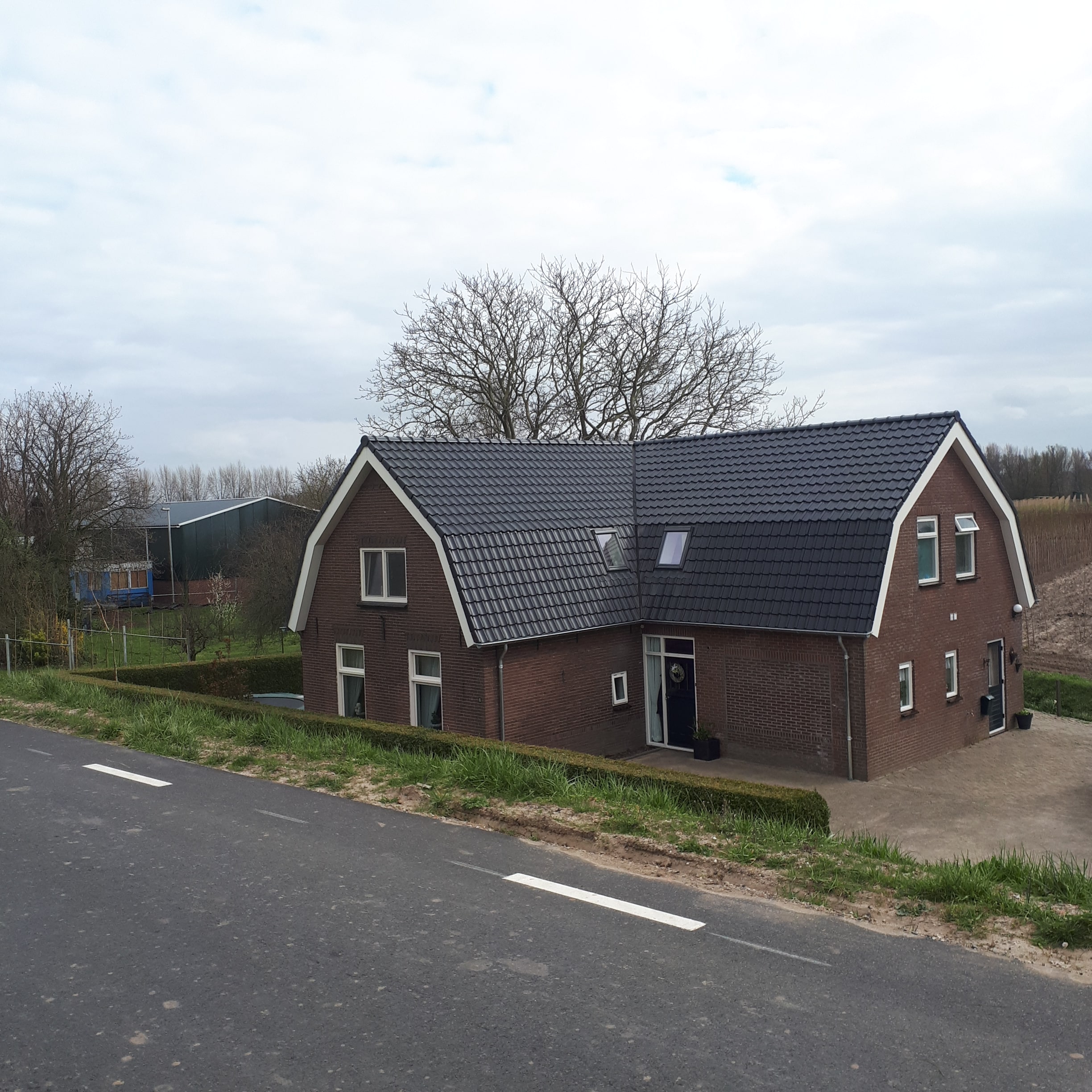 Nieuw Dak Woning Te Lienden - Burgland